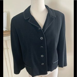 COPY - Vintage Peck&Peck Wool Cropped Black Blazer. S